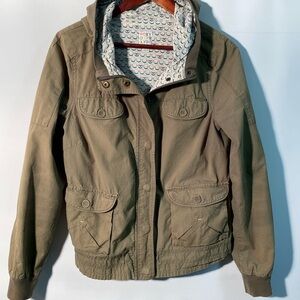 Roxy - Canvas light weight jacket. Size L